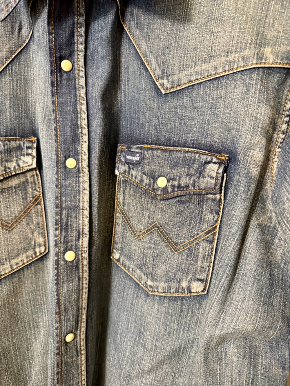 Wrangler denim shirt - Picture 4 of 4